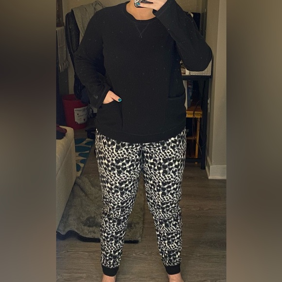 Black Animal Print Cuddl Duds Pajama Set - Picture 2 of 6